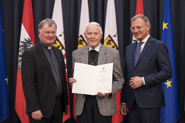Bischof Dr. Manfred Scheuer, KonsR Franz Schobesberger,  Landeshauptmann Mag. Thomas Stelzer