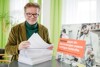 LR Rudi Anschober mit 36.557 Unterschriften zur Petition „Ausbildung statt Abschiebung“
