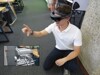 Industrielles Training mit „mixed reality“ – Ein Mitarbeiter von Pöttinger testet die HoloLens von viscopic GmbH aus München. 
