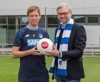 v.l.: Hoffenheim-Trainer Julian Nagelsmann mit Sportreferent LH-Stv. Dr. Michael Strugl