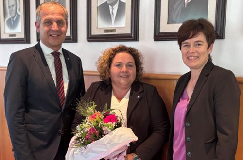 Landtagsabgeordneter Bürgermeister Christian Mader, Bürgermeisterin Annemarie Wolfsjäger, Bezirshauptfrau Dr. Barbara Spöck