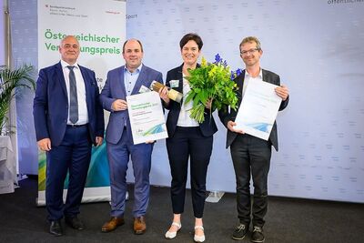 Mag. Christian Kemperle, Sektionschef im Bundesministerium für Kunst, Kultur, öffentlicher Dienst und Sport, Ing. Klaus Steinhauser, Abteilung IT des Landes OÖ, Dr. Barbara Spöck, Bezirkshauptfrau von Steyr-Land, Johannes Neustifter von der Bezirkshauptmannschaft Steyr-Land.