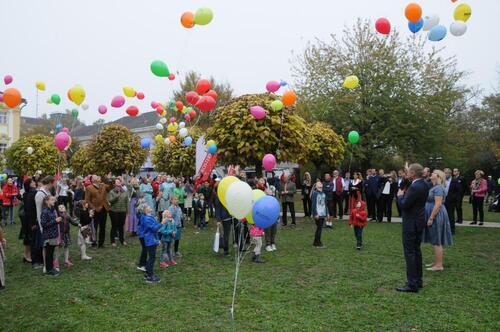 Luftballonstart am Tag der offenen Tür