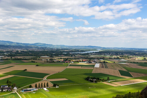 Eferdinger Becken. Aussicht von der Schaunburg aus