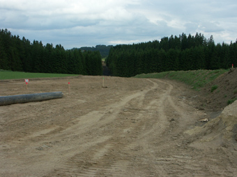 Neue Gasleitungstrasse bei Sonnberg im Mühlkreis; 8.6.2005 