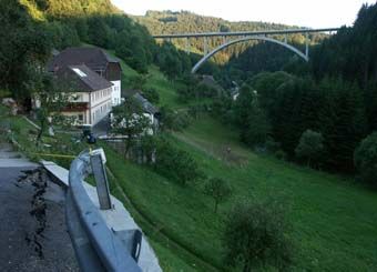 Von sehr erschwerten Bewirtschaftungsbedingungen geprägte Talschlucht der Kleinen Mühl in Doppl bei Altenfelden