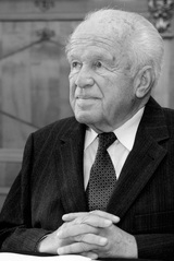 Landeshauptmann a.D. Dr. Josef Ratzenböck