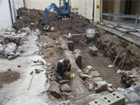 Ausgrabungsarbeiten im Minoritenhof des Linzer Landhauses 