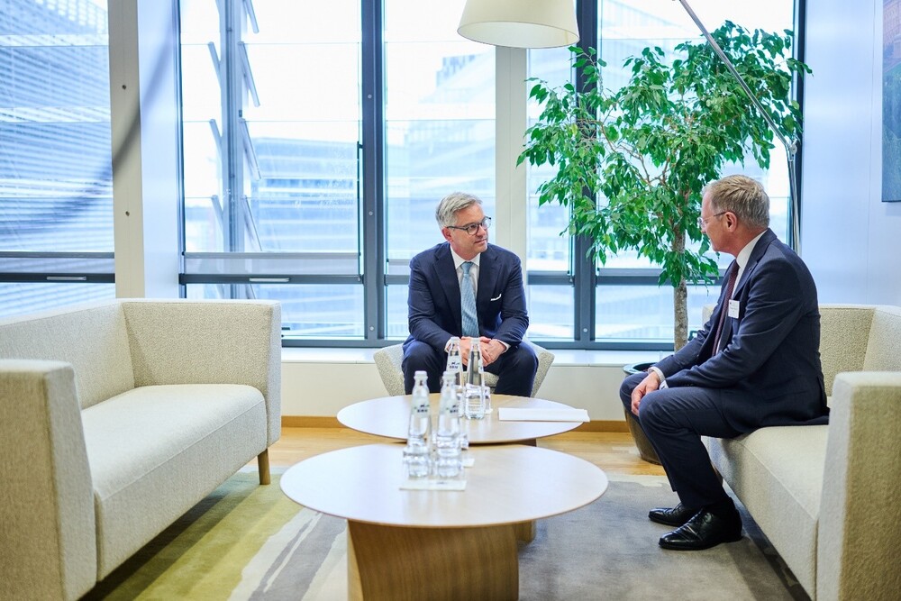LH Stelzer im Gespräch mit EUK Brunner 