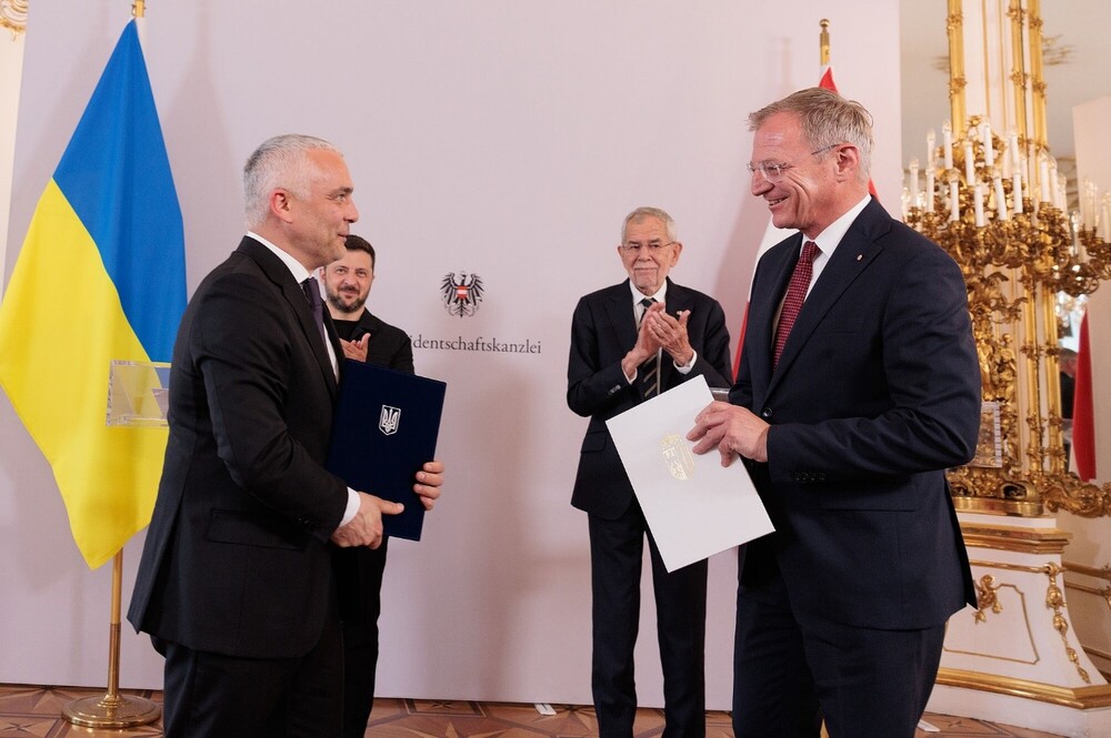 LH Stelzer mit Gouverneur Kiper, Bundespräsident Van der Bellen und Präsident Selenskyj 