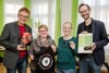 v.l.: Landesrat Rudi Anschober, Michaela Meindl (Stadt Traun), Felicitas Egger (Projekt SO:FAIR) und Norbert Rainer (Klimabündnis)