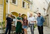 Norbert Rainer, Pierre Jean Levassor, Agnes Köllö, Klima-Landesrat Stefan Kaineder und Christoph Emmerich Boxhofer stehen nebeneinander vor dem Leopoldistüberl