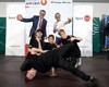 Wirtschafts- und Sport-Landesrat Markus Achleitner und Franz Schiefermair (Präsident Sportunion OÖ) mit Breaking-Tänzern bei der Eröffnung der Trendsporthalle im Raab-Heim.