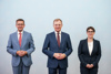 Wirtschafts-Landesrat Markus Achleitner, Landeshauptmann Mag. Thomas Stelzer und Dr.in Andrea Wagner, Bereichsleitung Regionen International, BAK Economics AG, Basel