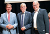 Landesrat Markus Achleitner, Bundespräsident Alexander Van der Bellen und Peter Ritter stehen nebeneinander