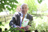 Agrar-Landesrat Max Hiegelsberger präsentiert den informativen Gartenbegleiter „Gemüse – pflanzen, ernten und genießen“