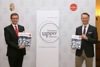 Landesrat Markus Achleitner und DI (FH) Werner Pamminger, im Hintergrund Rollplakat mit Beschriftung: business upper austria – innovation is our business