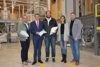 v.l.: Markus Huemer, GF Mission PET GmbH, Wirtschafts-Landesrat Markus Achleitner, Daniel Pichler, GF Mission PET GmbH, Elisabeth Humer-Zellinger (Zellinger GmbH), Jürgen Humer-Zellinger (GF Zellinger GmbH).