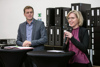 Landesrat Stefan Kaineder und Bundesministerin Leonore Gewessler bei der Pressekonferenz im Verein zur Förderung von Arbeit und Beschäftigung.