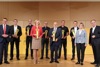 Gruppenfoto mit zehn Personen, die versetzt in zwei Reihen stehen, von links: Landesrat Markus Achleitner, Dr. Alexander Rabengruber, Lukas Redlinger, Mag.a Ursula Schmierer, Alfred Steininger, Mag. Reinhold Prinz, Stefan Brandstetter, Ing. Peter Fischerleitner, Mag.a Christiane Egger und DI Dr. Gerhard Dell; alle Preisträger/innen halten jeweils ihren Preis in Händen