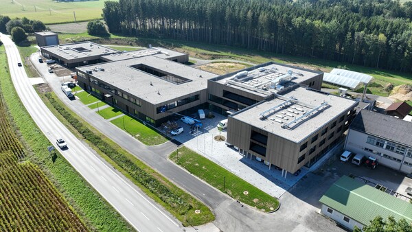 Luftaufnahme des neuen ABZ Waizenkirchen 