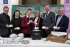 Bischof Dr. Scheuer, Sr. M. Lehner der Elisabethinen, Sr. Schlackl der Salvatorianerinnen, die Voristzender der Katholischen Frauenbewegung in OÖ Wintereder, LH Mag. Stelzer, P. Eidenberger für die Marianisten vom Greisinghof