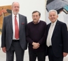 v.l.: Kommerzialrat Heinz Angerlehrer, Künstler Alois Riedl, LH Josef Pühringer