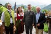 v.l.: FH-Prof. Robert Kolmhofer, Gattin Margot, Walter Unger (Verteidigungsministerium) und Karl Kletzmair (KEBA).