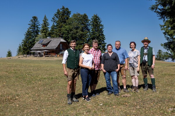 Begehung der Freithofbergalm in Maria Neustift gemeinsam mit Agrar-Landesrätin Michaela Langer-Weninger.