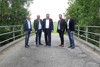 GV Josef Zauner, GR Jörg Weißhaidinger, LR Günther Steinkellner, NR Hermann Brückl und BR Thomas Schererbauer auf der bestehenden L1127 in Diersbach