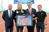 v.l.: Ing. Stefan Bachl, Sportdirektor OÖ. Leichtathletikverband, Verena Preiner, Leichtathletin, WM-Bronzemedaillen-Gewinnerin im Siebenkampf, Wirtschafts- und Sport-Landesrat Markus Achleitner und Günther Weidlinger, ÖOC-Athletenvertreter.