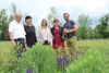 Alfred Penninger (OÖ Gärtner), Barbara Kneidinger (Geschäftsführerin Landesgartenschau), Stefanie Penkner (Gärtnerische Leiterin LGS), Marlis Rief (Landschaftsarchitektin Weidlfein) und Karl Ploberger beim Pressegespräch vom 31. Mai 2019 im Bio.Garten.Eden in Aigen-Schlägl