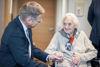 Landeshauptmann Thomas Stelzer gratulierte Friederike Stranzinger zum 108. Geburtstag