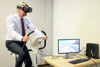 LH-Stv. Dr. Michael Strugl beim Testen des Ergometers mit Virtual-Reality-Brille.