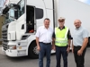 LKW-Kontrollen auf der L 563 in Ansfelden. v.l.: Landesrat Mag. Günther Steinkellner mit Chefinspektor Johann Dieplinger (Verkehrsreferat Bezirkspolizeikommando Linz-Land) und Albert Wituschek (Verkehrs-Stadtrat von Ansfelden)