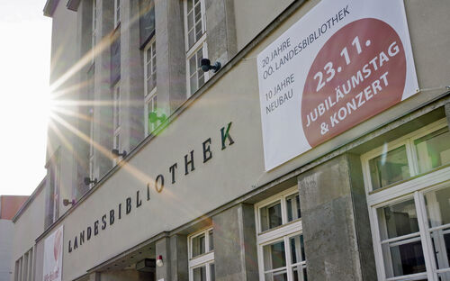 Die OÖ Landesbibliothek am Schillerplatz in Linz