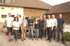 Gruppenfoto mit Agrar-Landesrat Max Hiegelsberger, Bauernbundpräsident Georg Strasser, Landesbäuerin Johann Haider, Bezirksbauernkammer-Obmann Urfahr Peter Preuer, dem Geschäftsführer des Landesverbandes für Leistungsprüfung und Qualitätssicherung Markus Köblmüller und Familie Durstberger.