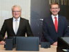 Bürgermeister MMag. Klaus Luger und Wirtschafts-Landesrat Markus Achleitner stehend.