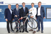 v.l.: Harald J. Mayer, Präsident Österreichischer Radsport-Verband, Dr. Andreas Rabl, Bürgermeister der Stadt Wels, Wirtschafts- und Sport-Landesrat Markus Achleitner, Sebastian Schönberger, Radprofi, und Tourdirektor Franz Steinberger