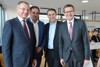 v.l.: Landeshauptmann Mag. Thomas Stelzer, FH-Prof. PD DI Dr. Michael Affenzeller, Wissenschaftlicher Leiter Softwarepark Hagenberg, Gerhard Eschelbeck, Visionsprofessor und früherer Vice-President IT-Security Google, und Wirtschafts-und Forschungs-Landesrat Markus Achleitner