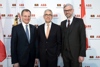 v.l.: Landeshauptmann-Stellvertreter Mag. Thomas Stelzer, Dr. Christoph Spiesshofer, CEO von ABB, und Wirtschafts-Landesrat Dr. Michael Strugl