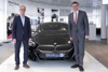 Das neue Mitglied des Rates für Forschung und Technologie für Oberösterreich, Dr. Alexander Susanek, Geschäftsführer des BMW Group Werks Steyr, bei einem Arbeitsgespräch mit Wirtschafts- und Forschungs-Landesrat Markus Achleitner Anfang dieses Jahres in Steyr.