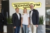 v.l.: Technogym Österreich-Geschäftsführer Gottfried Wurpes, Spitzensportlerin Verena Preiner und LH-Stv. Dr. Michael Strugl