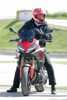 Landesrat Mag. Günther Steinkellner mit Helm auf einem Motorrad