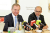 Landeshauptmann Mag. Thomas Stelzer und Dr. David Pfarrhofer (Institutsvorstand von market)