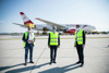 LH Thomas Stelzer mit Mag. Karl Lehner (l.) und Dr. Franz Harnoncourt am Linz Airport