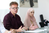 v.l.: Landesrat Rudi Anschober und Kamila Akhmadova  (uugot.it)