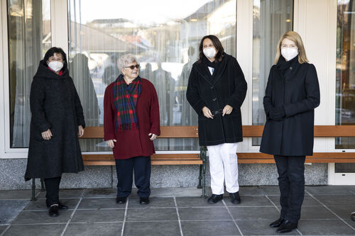 Soziallandesrätin Birgit Gerstorfer, Maria Schirl, Sabine Wimmer, LH-Stv.in Christine Haberlander.