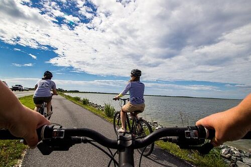 Radfahren am Radweg 