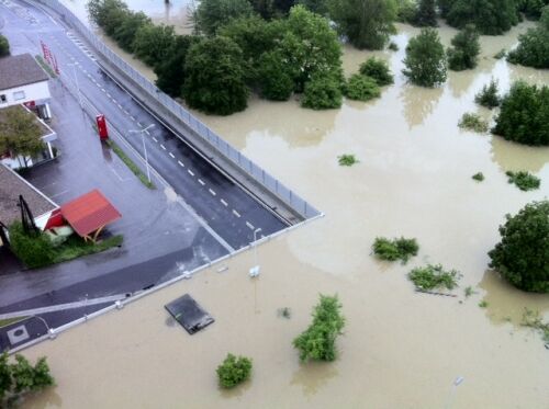 In Grein hat sich beim letzten Hochwasser der mobile Schutzdamm bewährt.